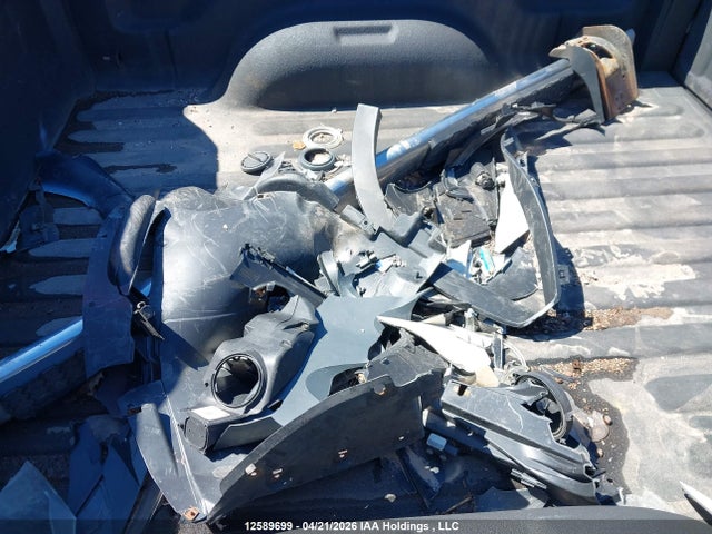 12589699 :رقم المزاد ، 3C6UR5DJ4FG529647 vin ، 2015 Ram 2500 Slt مزاد بيع