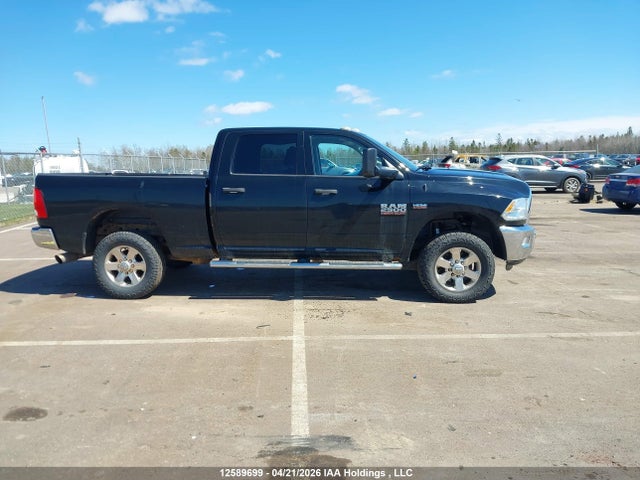 12589699 :رقم المزاد ، 3C6UR5DJ4FG529647 vin ، 2015 Ram 2500 Slt مزاد بيع