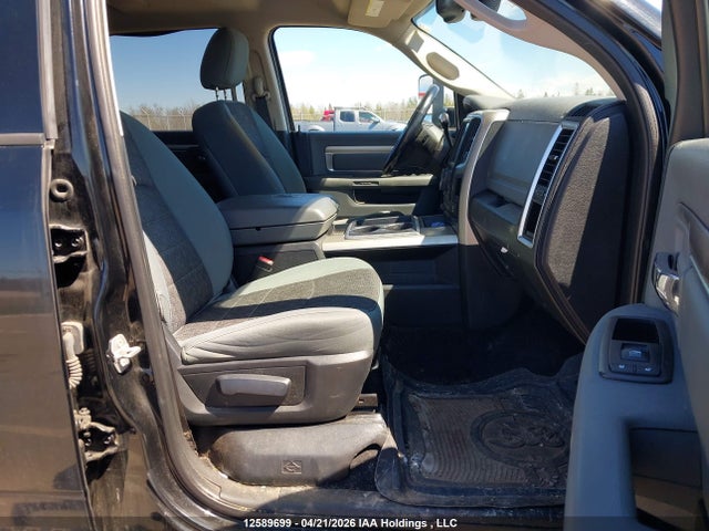 12589699 :رقم المزاد ، 3C6UR5DJ4FG529647 vin ، 2015 Ram 2500 Slt مزاد بيع