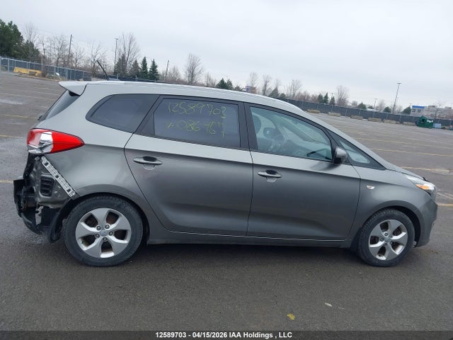 2015 Kia Rondo მანქანა იყიდება აუქციონზე, vin: KNAHT8A32F7086457, აუქციონის ნომერი: 12589703