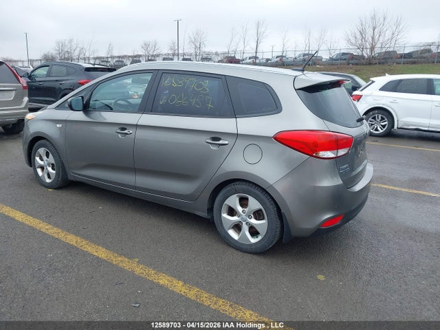 2015 Kia Rondo მანქანა იყიდება აუქციონზე, vin: KNAHT8A32F7086457, აუქციონის ნომერი: 12589703