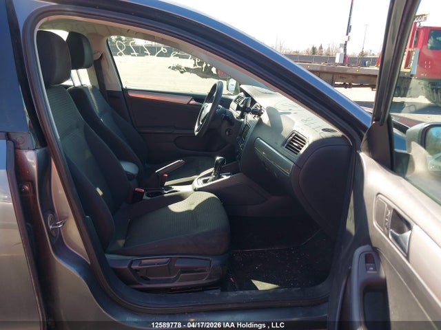 3VW267AJ7GM230307 Volkswagen JETTA S