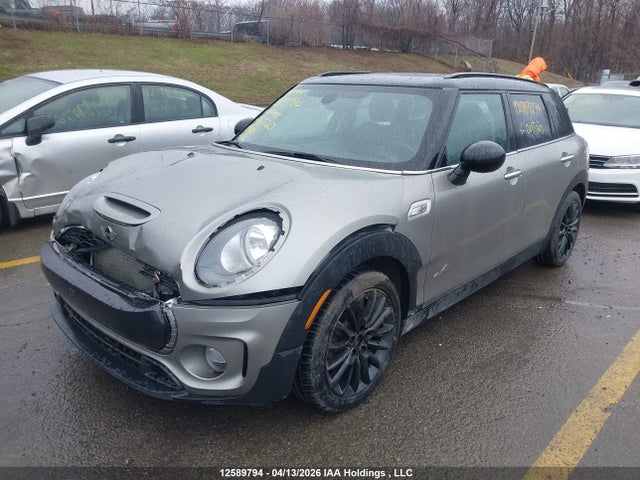 Mini Cooper S Clubman All4 2017 WMWLU5C52H2C45520 Image 2