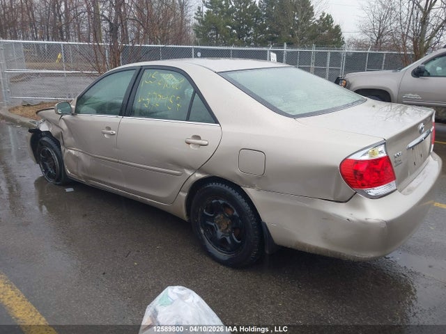 2005 Toyota Camry მანქანა იყიდება აუქციონზე, vin: 4T1BE32KX5U572957, აუქციონის ნომერი: 12589800