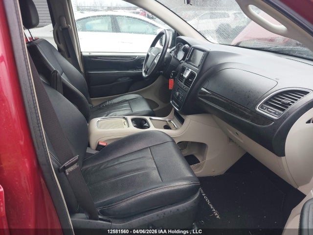 12581560 :رقم المزاد ، 2C4RC1CG4GR215118 vin ، 2016 Chrysler Town & Country Touring مزاد بيع