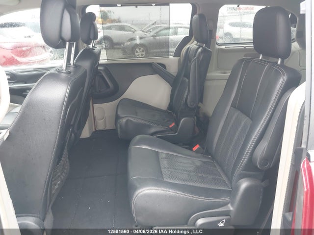 12581560 :رقم المزاد ، 2C4RC1CG4GR215118 vin ، 2016 Chrysler Town & Country Touring مزاد بيع