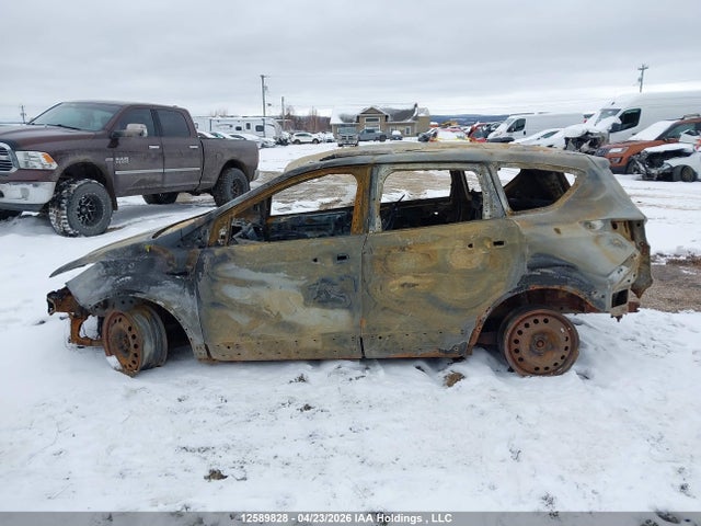 Продажа на аукционе авто 2016 Ford Escape Se, vin: 1FMCU9GX7GUA33617, номер лота: 12589828
