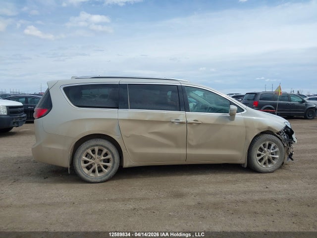 2C4RC3BG8MR526978 Chrysler Pacifica Touring-l Awd