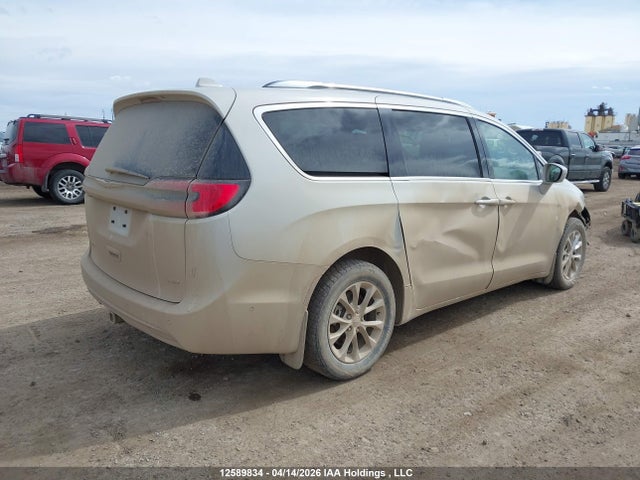 2C4RC3BG8MR526978 Chrysler Pacifica Touring-l Awd