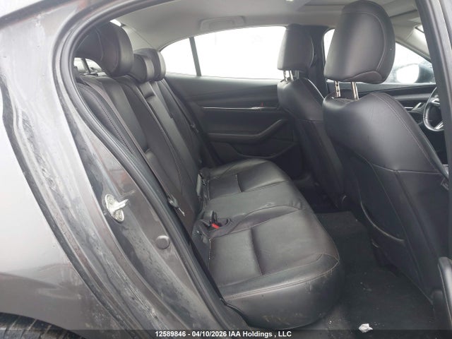 JM1BPBDY8M1349407 Mazda 3 Premium