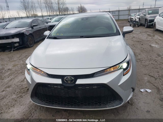 12589883 :رقم المزاد ، 5YFBPMBE9NP346159 vin ، 2022 Toyota Corolla مزاد بيع