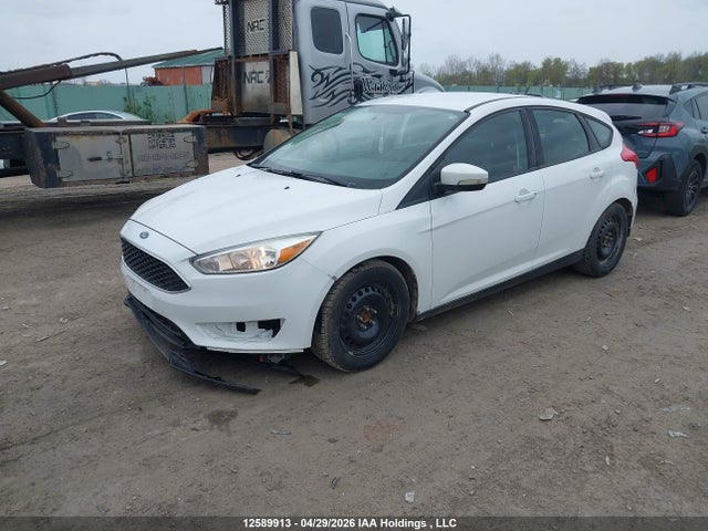 1FADP3K22HL310860 Ford FOCUS SE