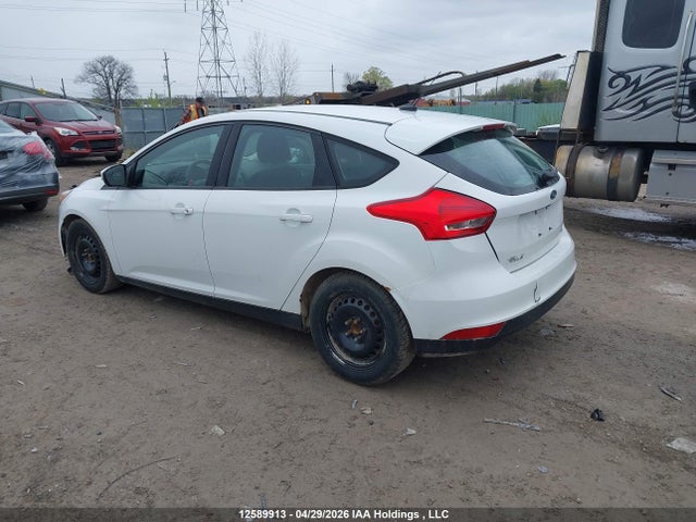 1FADP3K22HL310860 Ford FOCUS SE