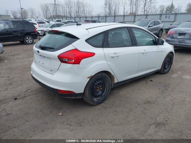 1FADP3K22HL310860 Ford FOCUS SE