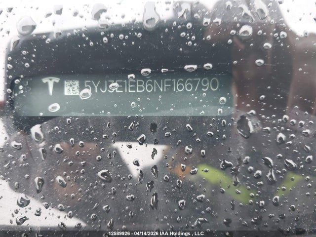 5YJ3E1EB6NF166790 Tesla MODEL 3