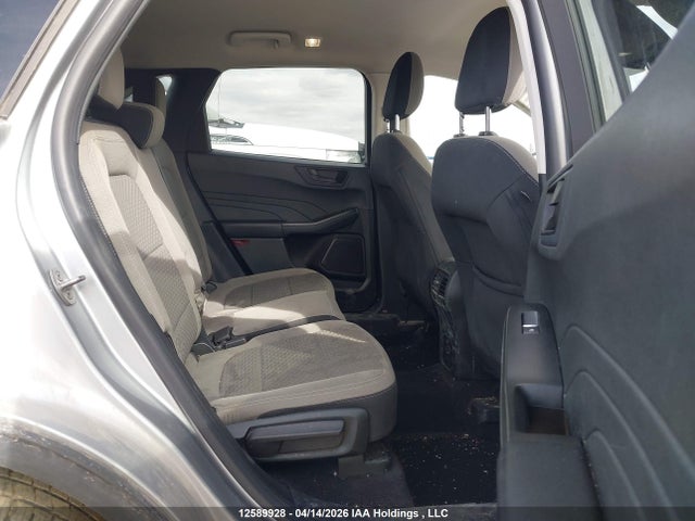 1FMCU9G6XNUB20898 Ford ESCAPE SE