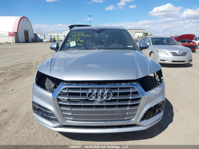 WA1FNAFY9K2105698 Audi Q5 45 Technik