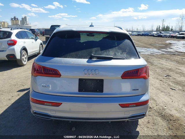 WA1FNAFY9K2105698 Audi Q5 45 Technik