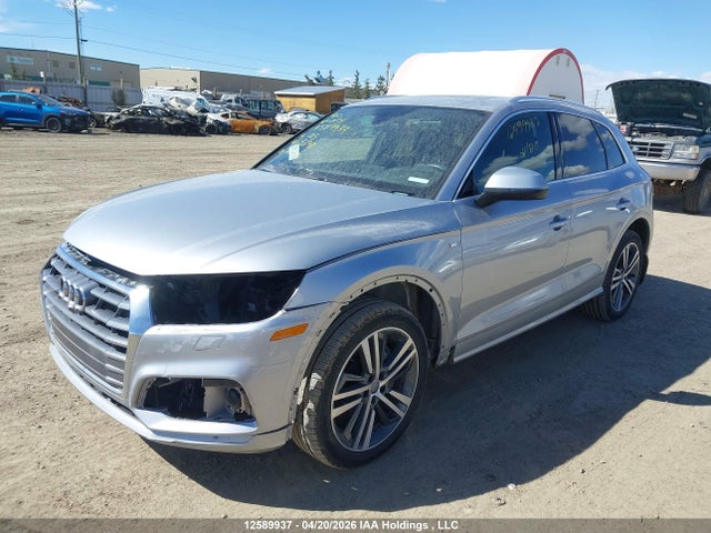 WA1FNAFY9K2105698 Audi Q5 45 Technik
