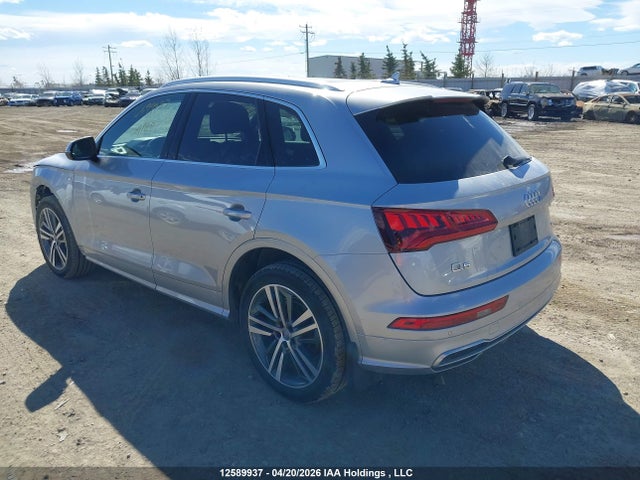 WA1FNAFY9K2105698 Audi Q5 45 Technik