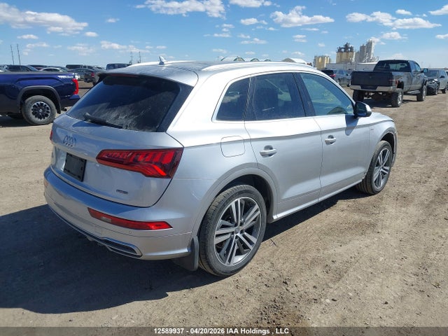 WA1FNAFY9K2105698 Audi Q5 45 Technik