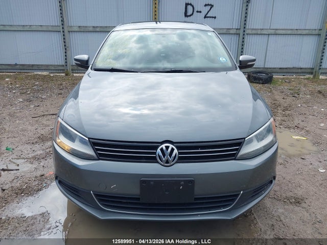 12589951 :رقم المزاد ، 3VWBX7AJ9DM399544 vin ، 2013 Volkswagen Jetta Se مزاد بيع