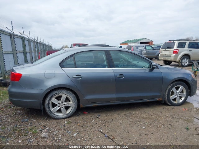 12589951 :رقم المزاد ، 3VWBX7AJ9DM399544 vin ، 2013 Volkswagen Jetta Se مزاد بيع