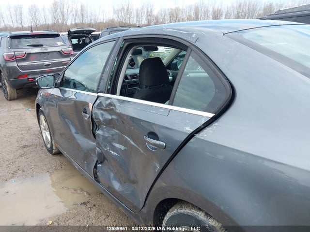 12589951 :رقم المزاد ، 3VWBX7AJ9DM399544 vin ، 2013 Volkswagen Jetta Se مزاد بيع