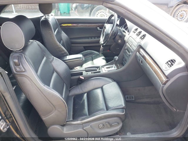 12589962 :رقم المزاد ، WUARL48H84K901002 vin ، 2004 Audi S4 Quattro Cabriolet مزاد بيع