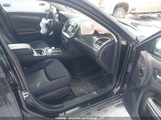 Chrysler 300 Touring Awd 2022 2C3CCARG8NH131629 Image 5