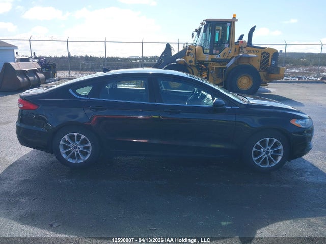12590007 :رقم المزاد ، 3FA6P0HD7KR211895 vin ، 2019 Ford Fusion Se مزاد بيع