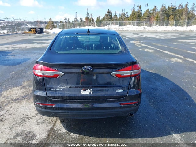 12590007 :رقم المزاد ، 3FA6P0HD7KR211895 vin ، 2019 Ford Fusion Se مزاد بيع