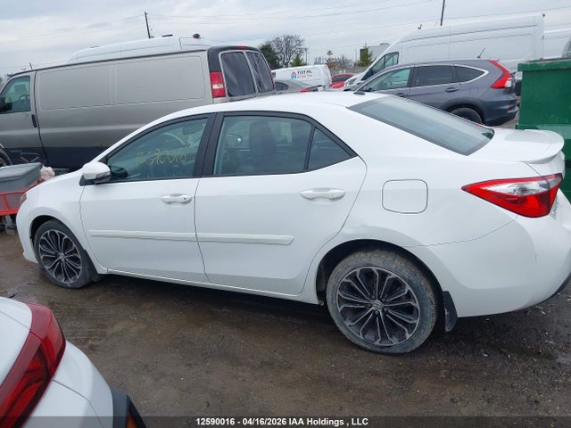2015 Toyota Corolla S მანქანა იყიდება აუქციონზე, vin: 2T1BURHE2FC427888, აუქციონის ნომერი: 12590016