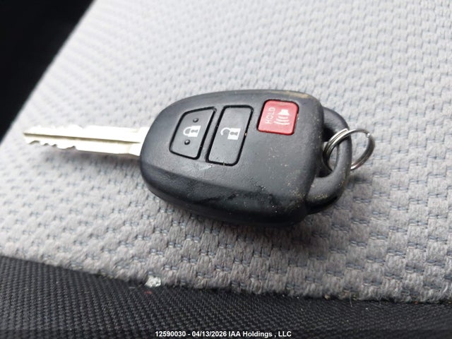 Продажа на аукционе авто 2013 Toyota Yaris, vin: JTDKTUD39DD569519, номер лота: 12590030