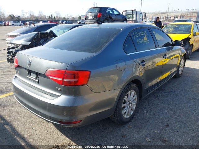 3VWG07AJ4FM274416 Volkswagen Jetta 1.8 Tsi Highline