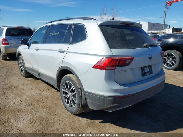 3VV2B7AX8JM152745 Volkswagen Tiguan Se/sel