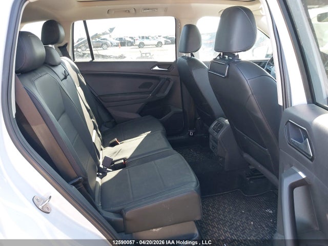 3VV2B7AX8JM152745 Volkswagen Tiguan Se/sel