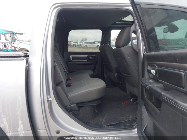 12590065 :رقم المزاد ، 1C6RR7LT0MS545645 vin ، 2021 Ram 1500 Classic Slt مزاد بيع