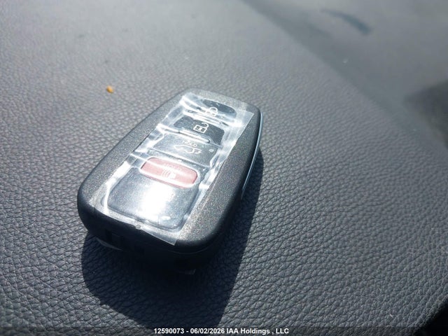 12590073 :رقم المزاد ، 2T3W1RFV3LW060014 vin ، 2020 Toyota Rav4 مزاد بيع