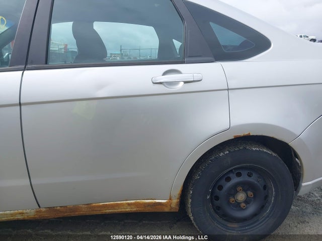 12590120 :رقم المزاد ، 1FAHP3FN8AW226603 vin ، 2010 Ford Focus Se مزاد بيع
