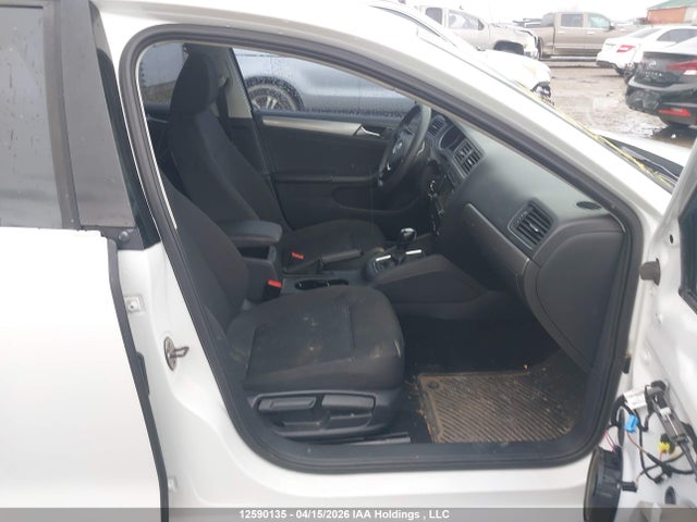 3VW2K7AJ7FM208463 Volkswagen Jetta 2.0l Trendline/2.0l Trendline+