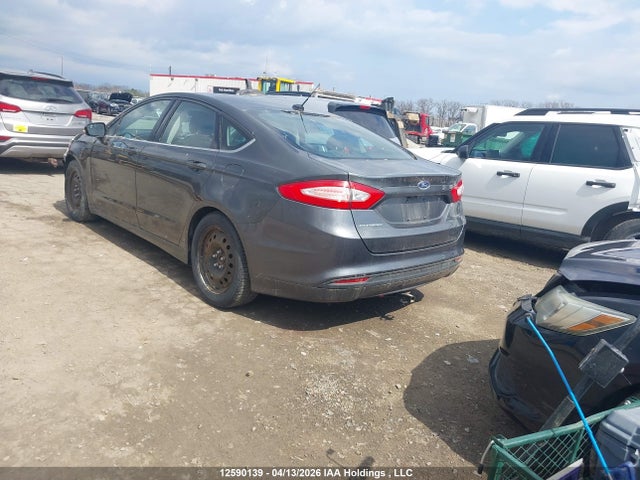 1FA6P0H7XF5109588 Ford FUSION SE