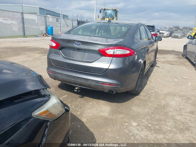1FA6P0H7XF5109588 Ford FUSION SE