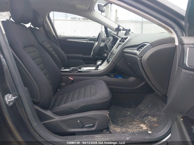1FA6P0H7XF5109588 Ford FUSION SE