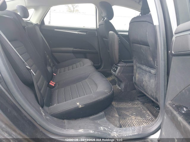 1FA6P0H7XF5109588 Ford FUSION SE