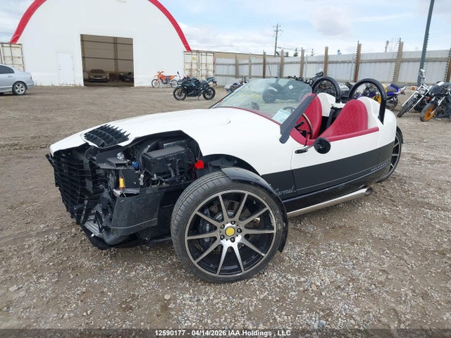 WA2VCGTL6RP000042 Vanderhall Carmel 3-wheeler