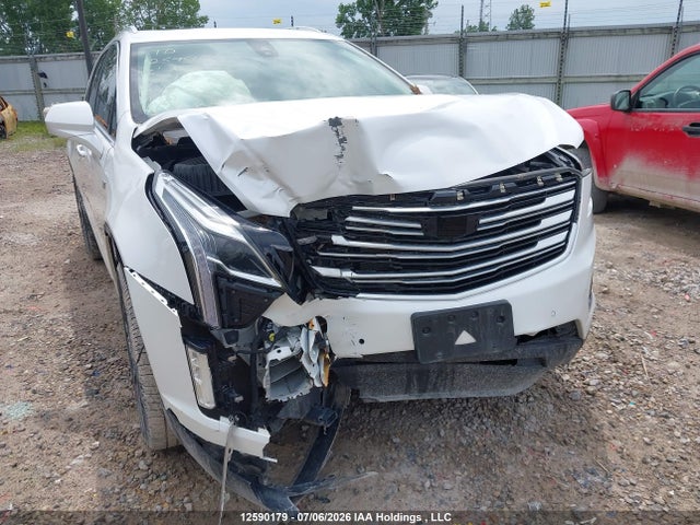 1GYKNFRS7JZ167965 Cadillac Xt5 Premium Luxury