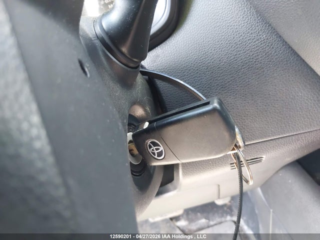 5YFBPRBE9LP016905 Toyota COROLLA LE