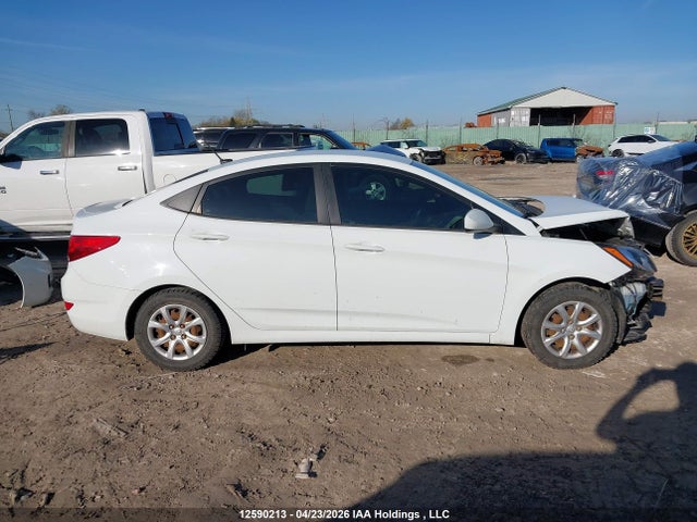 KMHCT4AE9EU747906 Hyundai ACCENT GL