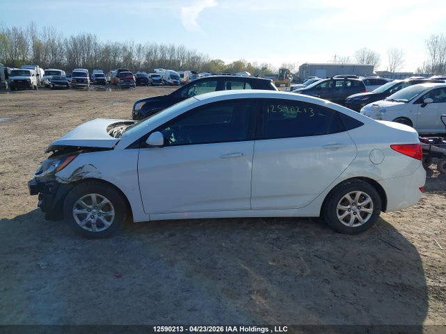 KMHCT4AE9EU747906 Hyundai ACCENT GL